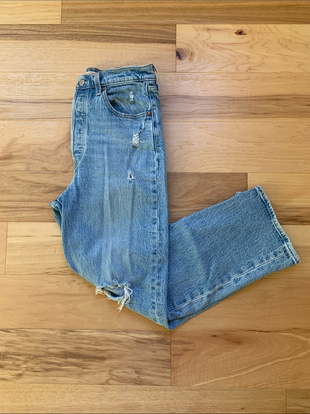 Levi's Light Wash Ribcage Straight-Leg Jeans